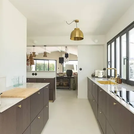 Villa Maison D'architecte Familiale Avec Piscine Chauffée Au Calme